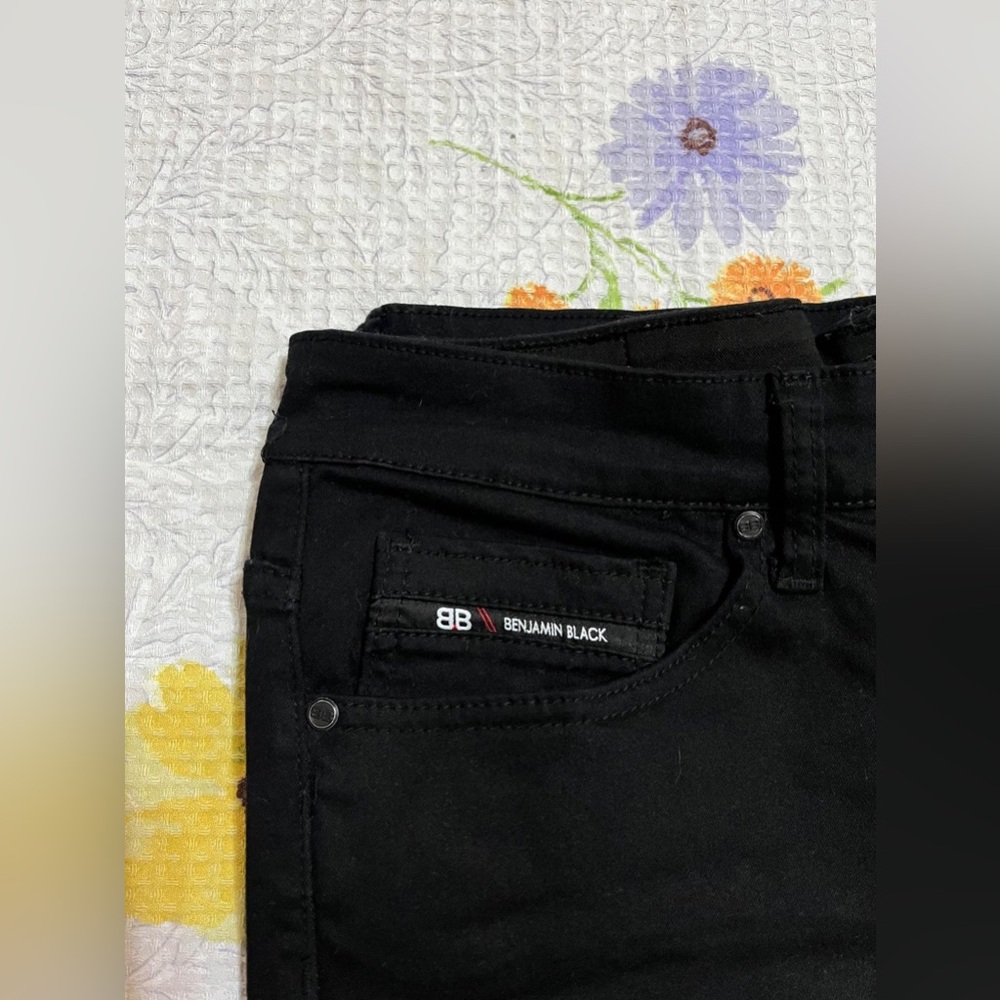 (H) Benjamin Black Men's Black Denim Shorts - Picture 12 of 12